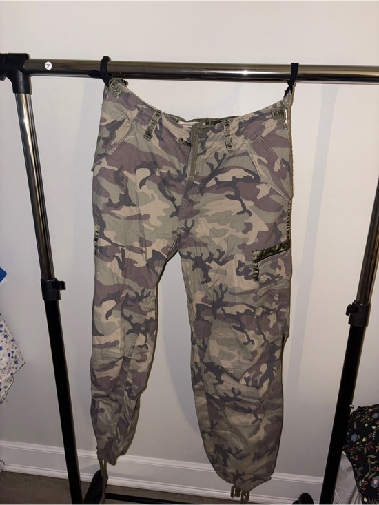 Abercrombie & Fitch Pants - Abercrombie & Fitch Women's Camo Cargo Pants - Olive/Tan